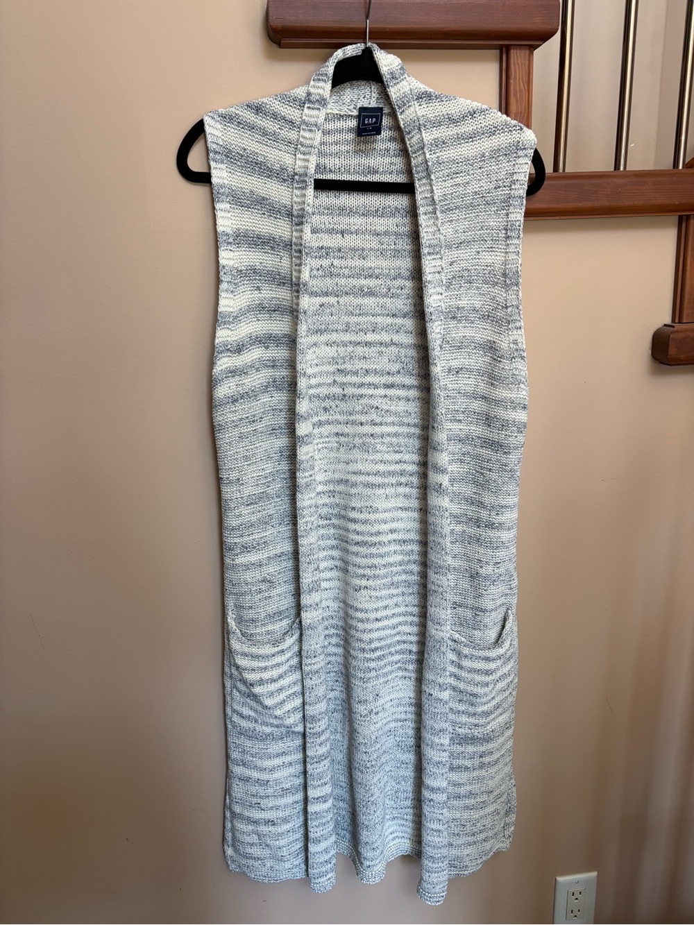 GAP Marled Gray Sleeveless Longline Open Cardigan Vest